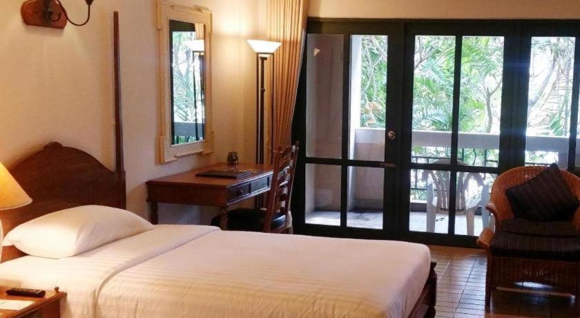 Lake View Hotel And Golf Club Hua Hin Exterior foto